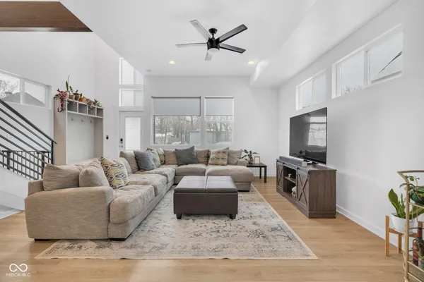 $405,000 | 2122 Woodlawn Avenue, Indianapolis, IN 46203