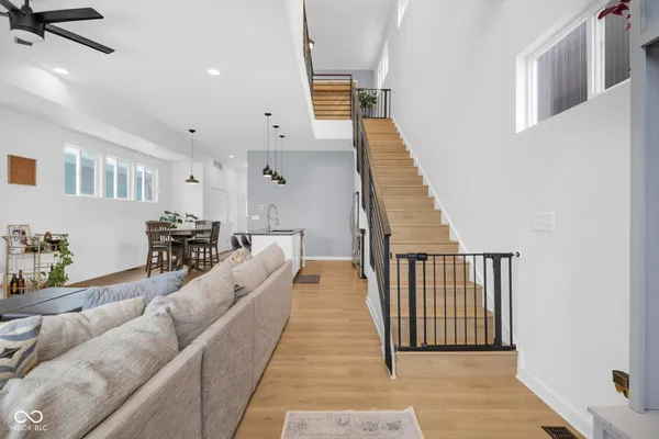 $405,000 | 2122 Woodlawn Avenue, Indianapolis, IN 46203