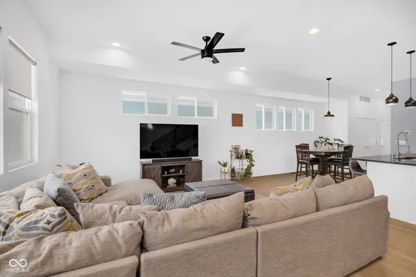 $405,000 | 2122 Woodlawn Avenue, Indianapolis, IN 46203