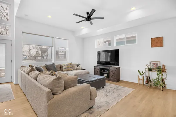 $405,000 | 2122 Woodlawn Avenue, Indianapolis, IN 46203