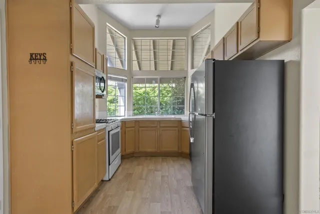 $599,999 | 31060 Corte Anza, Temecula, CA 92592