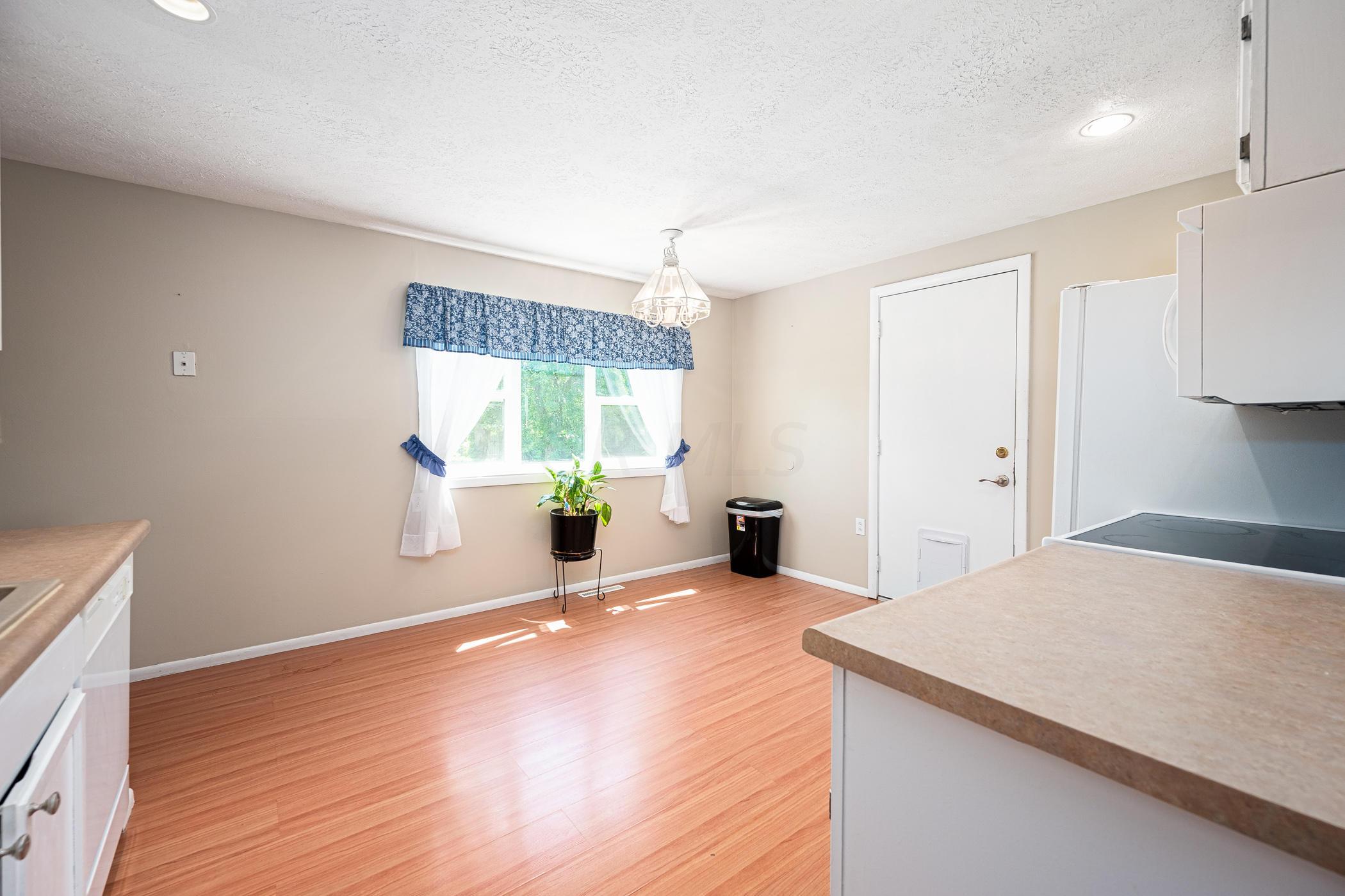 3474 Noe Bixby Road Columbus, OH 43232 - Photo 8 of 31 Gallery Image 8