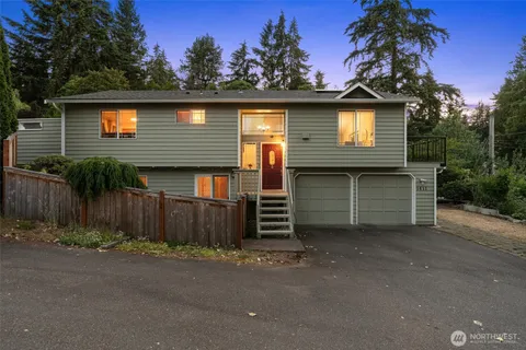 $950,000 | 1611 Northeast Perkins Way, Shoreline, WA 98155