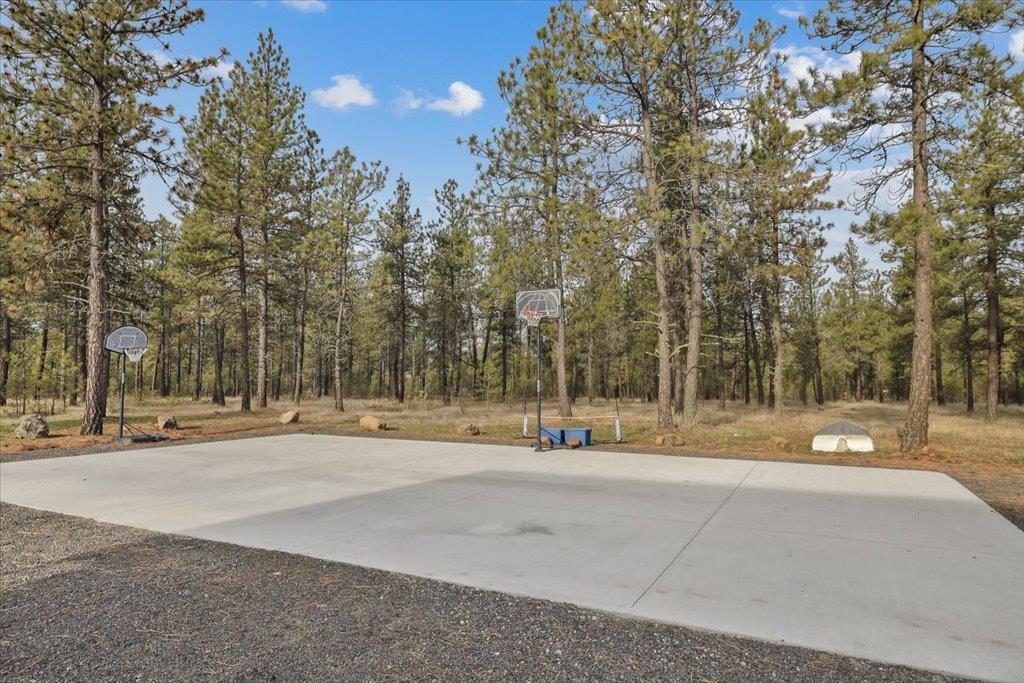 21823 South Harrison Road Edwall, WA 99008 - Photo 43 of 46