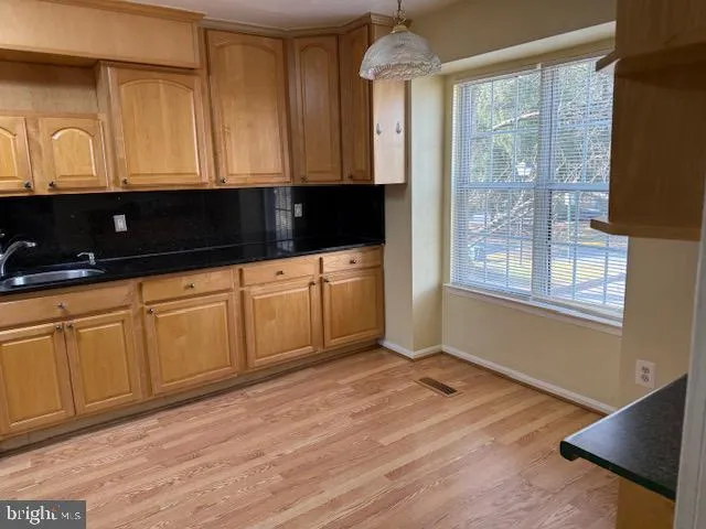 $2,500 | 19376 Hottinger Circle, Germantown, MD 20874