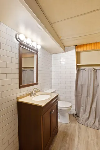 a view of a storage & utility room