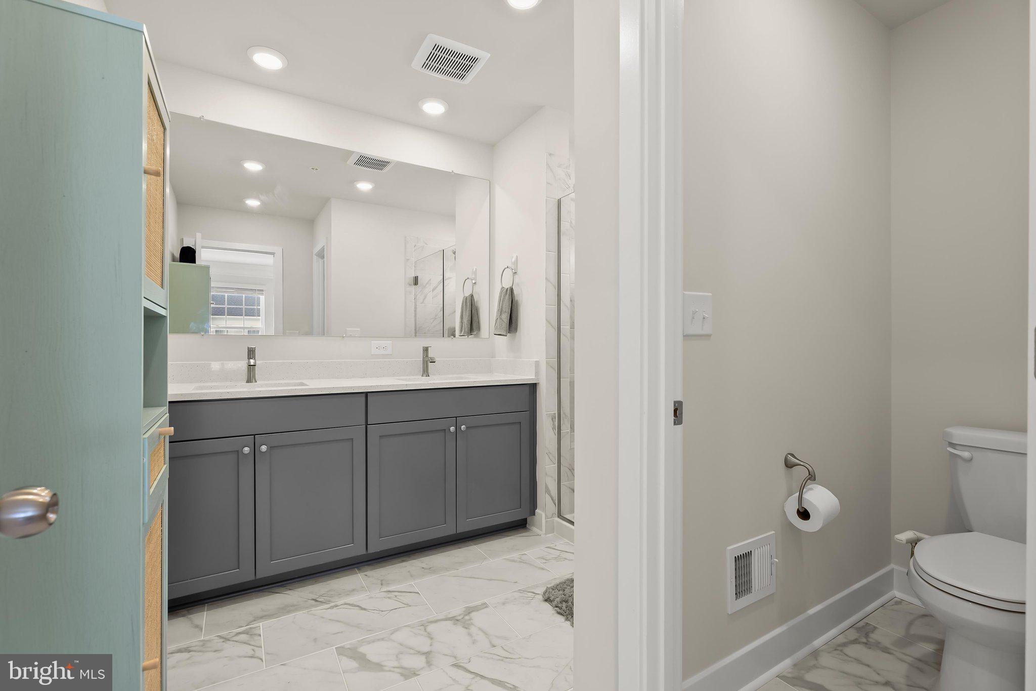 1732 Water Xing Road Pikesville, MD 21208 - Photo 29 of 58 Primary En-suite Bathroom