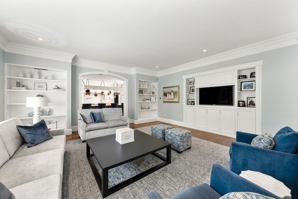 11 Greylock Road Wellesley, MA 02481 - Photo 21 of 42