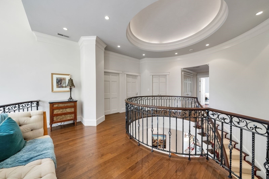 11 Greylock Road Wellesley, MA 02481 - Photo 24 of 42