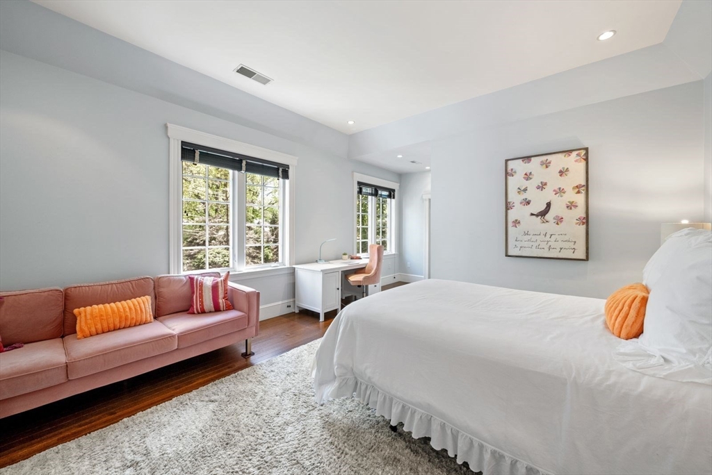 11 Greylock Road Wellesley, MA 02481 - Photo 25 of 42