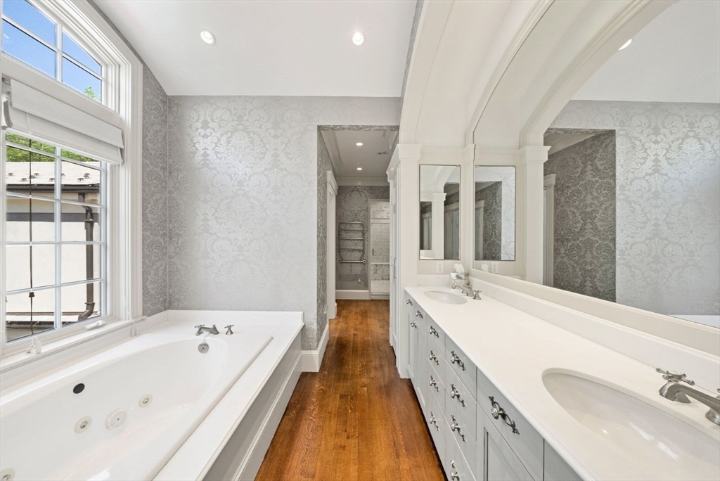 11 Greylock Road Wellesley, MA 02481 - Photo 35 of 42