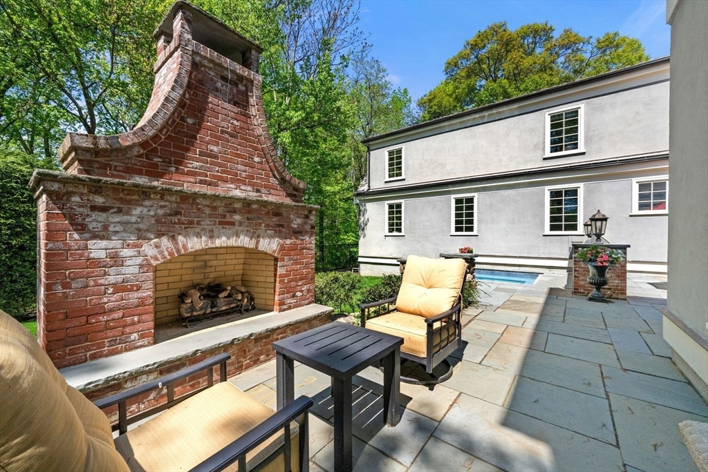 11 Greylock Road Wellesley, MA 02481 - Photo 39 of 42