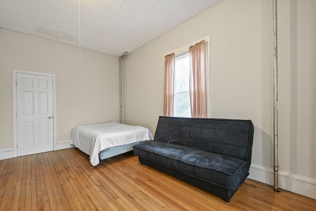 96 Water Street Clinton, MA 01510 - Photo 9 of 38 Gallery Image 9