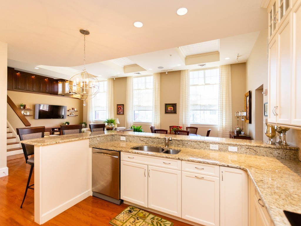 33 Forest Street, Unit 206 Lexington, MA 02421 - Photo 12 of 30
