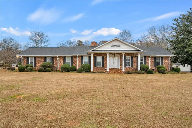 $425,000 | 236 Griffin Road, Belton, SC 29627