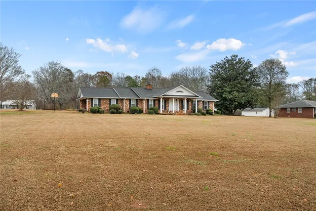 $425,000 | 236 Griffin Road, Belton, SC 29627