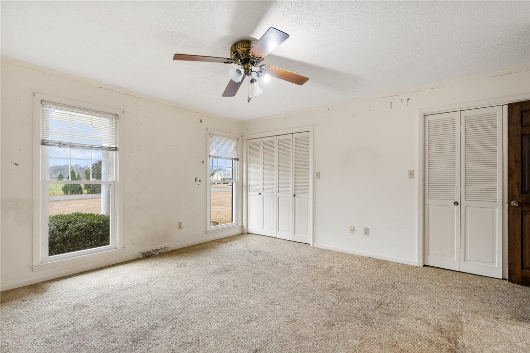 236 Griffin Road Belton, SC 29627 - Photo 30 of 48