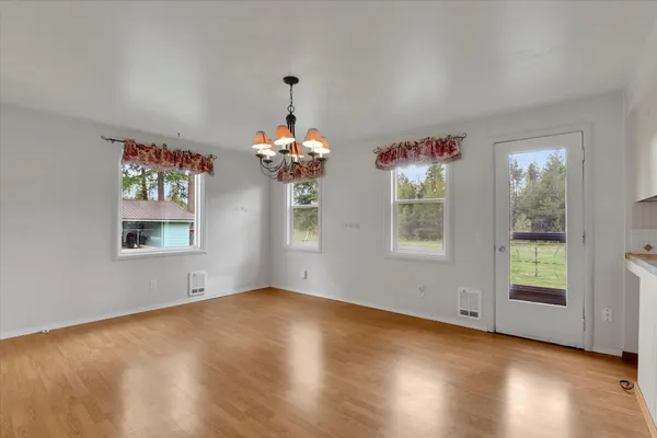 $699,000 | 2111 West Mason Road, Deer Park, WA 99006