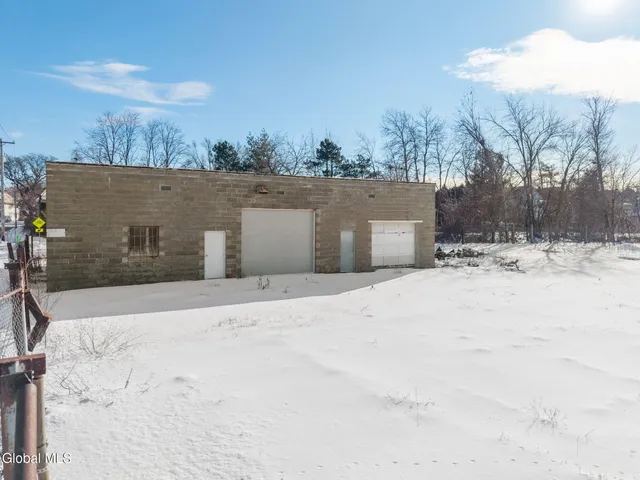 $400,000 | 440 Peek Street, Schenectady, NY 12308