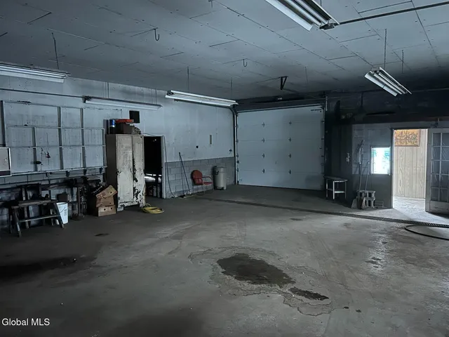 $400,000 | 440 Peek Street, Schenectady, NY 12308