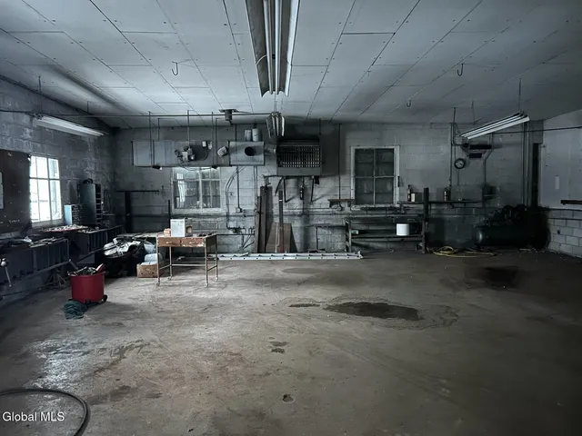 $400,000 | 440 Peek Street, Schenectady, NY 12308