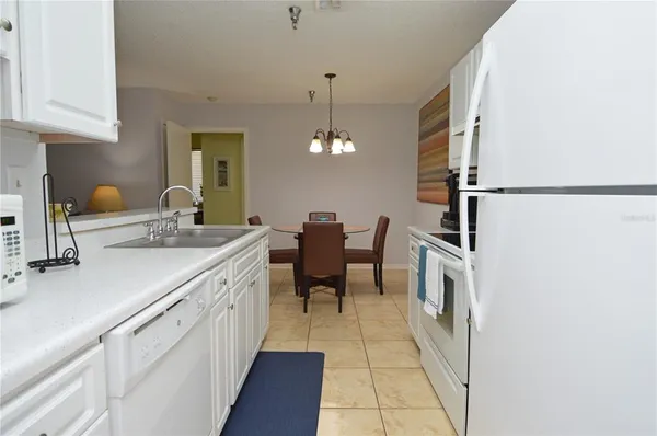 $2,400 | 10265 Gandy Boulevard North, Unit 1405, St. Petersburg, FL 33702