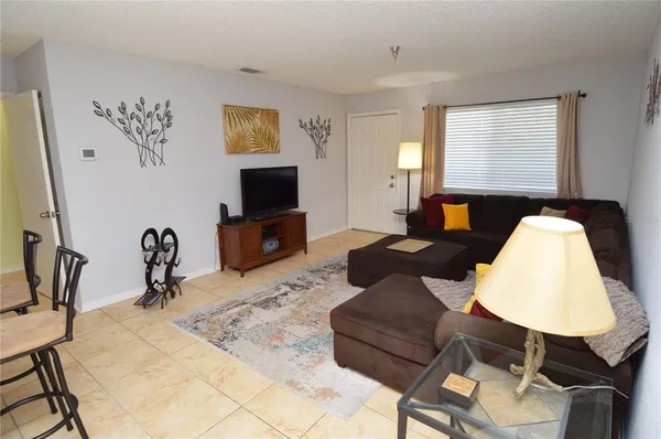 $2,400 | 10265 Gandy Boulevard North, Unit 1405, St. Petersburg, FL 33702