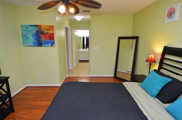 $2,400 | 10265 Gandy Boulevard North, Unit 1405, St. Petersburg, FL 33702