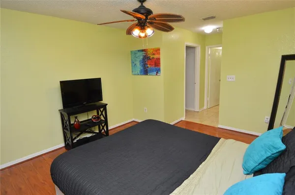 $2,400 | 10265 Gandy Boulevard North, Unit 1405, St. Petersburg, FL 33702