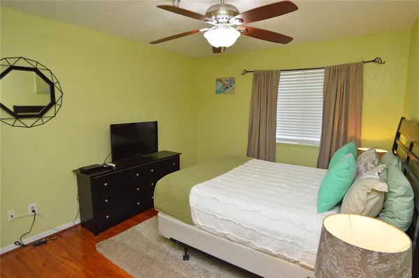 $2,400 | 10265 Gandy Boulevard North, Unit 1405, St. Petersburg, FL 33702