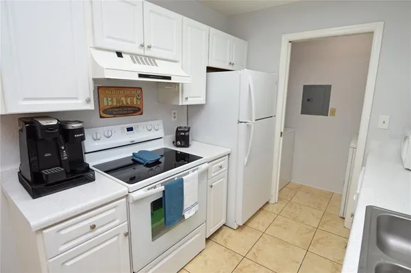 $2,400 | 10265 Gandy Boulevard North, Unit 1405, St. Petersburg, FL 33702