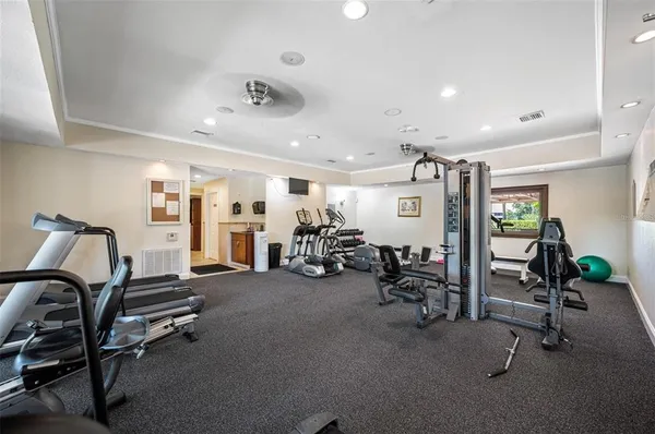 $2,400 | 10265 Gandy Boulevard North, Unit 1405, St. Petersburg, FL 33702