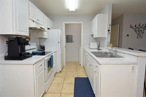 $2,400 | 10265 Gandy Boulevard North, Unit 1405, St. Petersburg, FL 33702