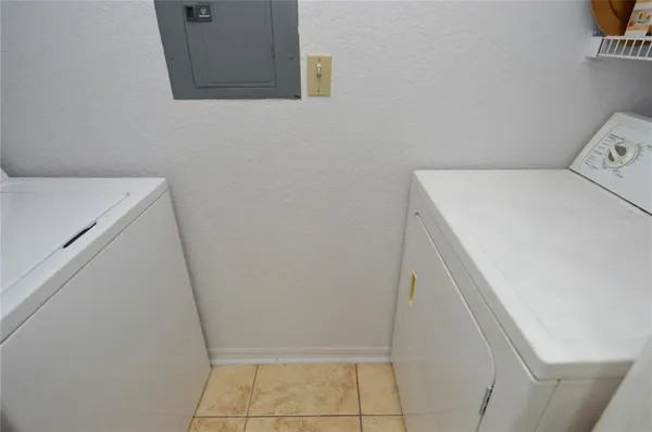 $2,400 | 10265 Gandy Boulevard North, Unit 1405, St. Petersburg, FL 33702