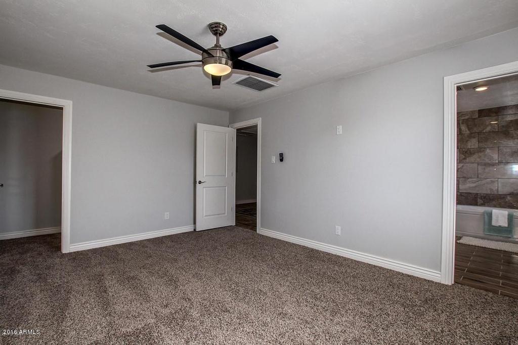 2163 West Osborn Road Phoenix, AZ 85015 - Photo 15 of 25 Osborn Master Bed 1 (2)