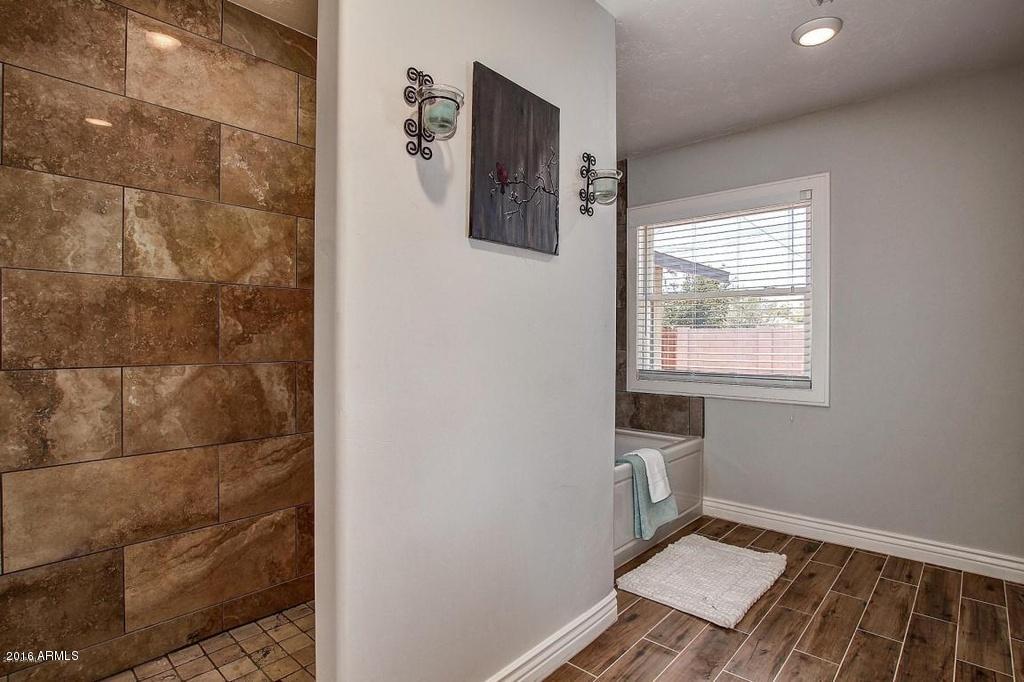 2163 West Osborn Road Phoenix, AZ 85015 - Photo 18 of 25 Osborn MB 2 (2)