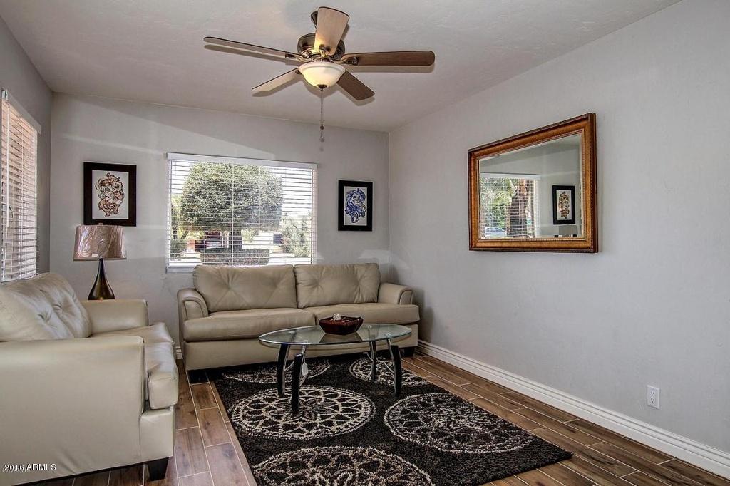 2163 West Osborn Road Phoenix, AZ 85015 - Photo 4 of 25 osborn LR1 (2)