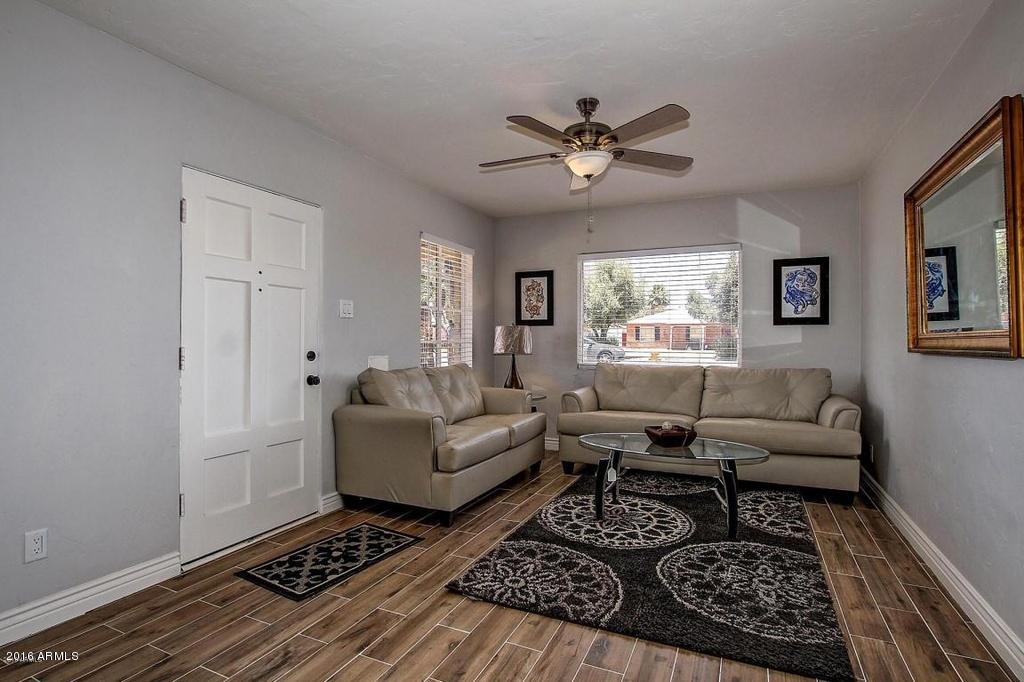 2163 West Osborn Road Phoenix, AZ 85015 - Photo 5 of 25 Osborn LR 2 (2)