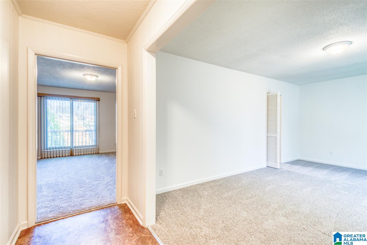 425 Hillside Road Bessemer, AL 35020 - Photo 4 of 24