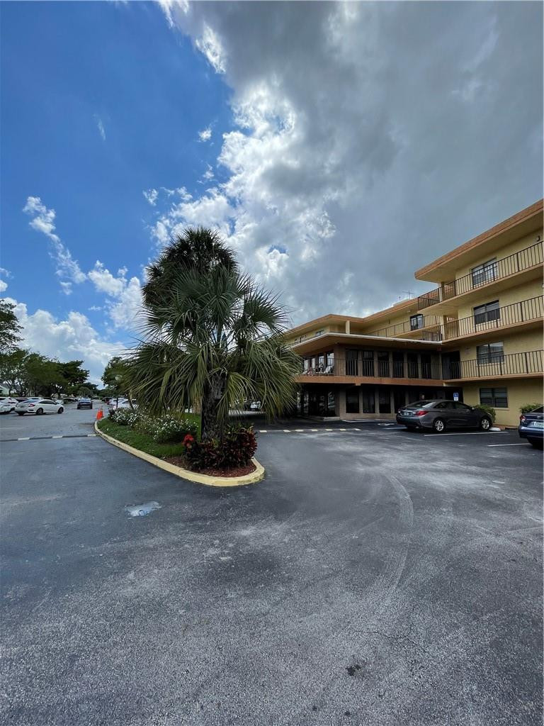 9273 Southwest 8th Street, Unit 406 Boca Raton, FL 33428 - Photo 5 of 53 Photo 5