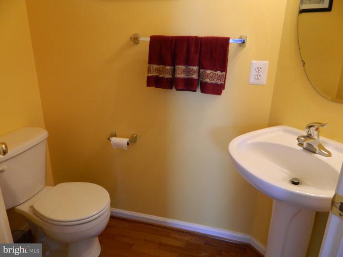 154 Riggs Road Fredericksburg, VA 22405 - Photo 11 of 27 Powder Room