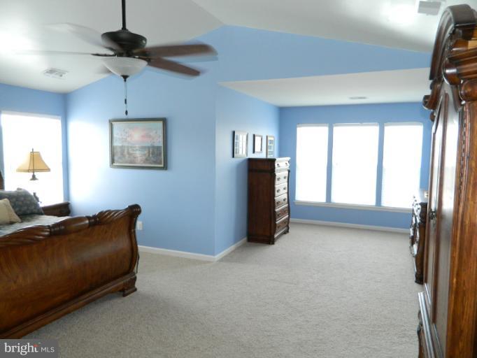 154 Riggs Road Fredericksburg, VA 22405 - Photo 19 of 27 Master Sitting Area