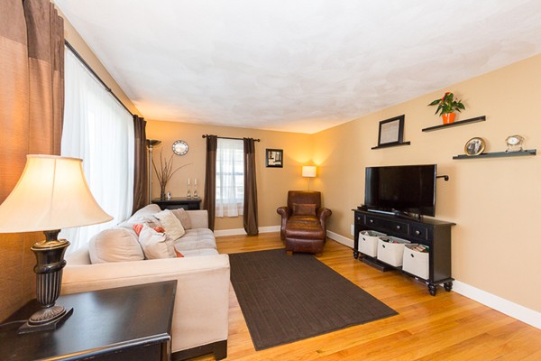 94 Robbins Road Arlington, MA 02476 - Photo 15 of 30 Gallery Image 15