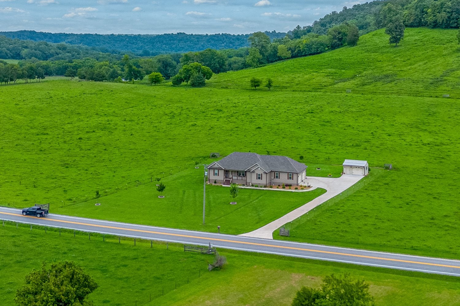 9740 Campbellsville Road Pulaski, TN 38478 - Photo 3 of 45 Gallery Image 3