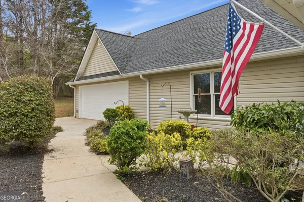 $425,000 | 1101 Chandler Heights Circle, Alto, GA 30510