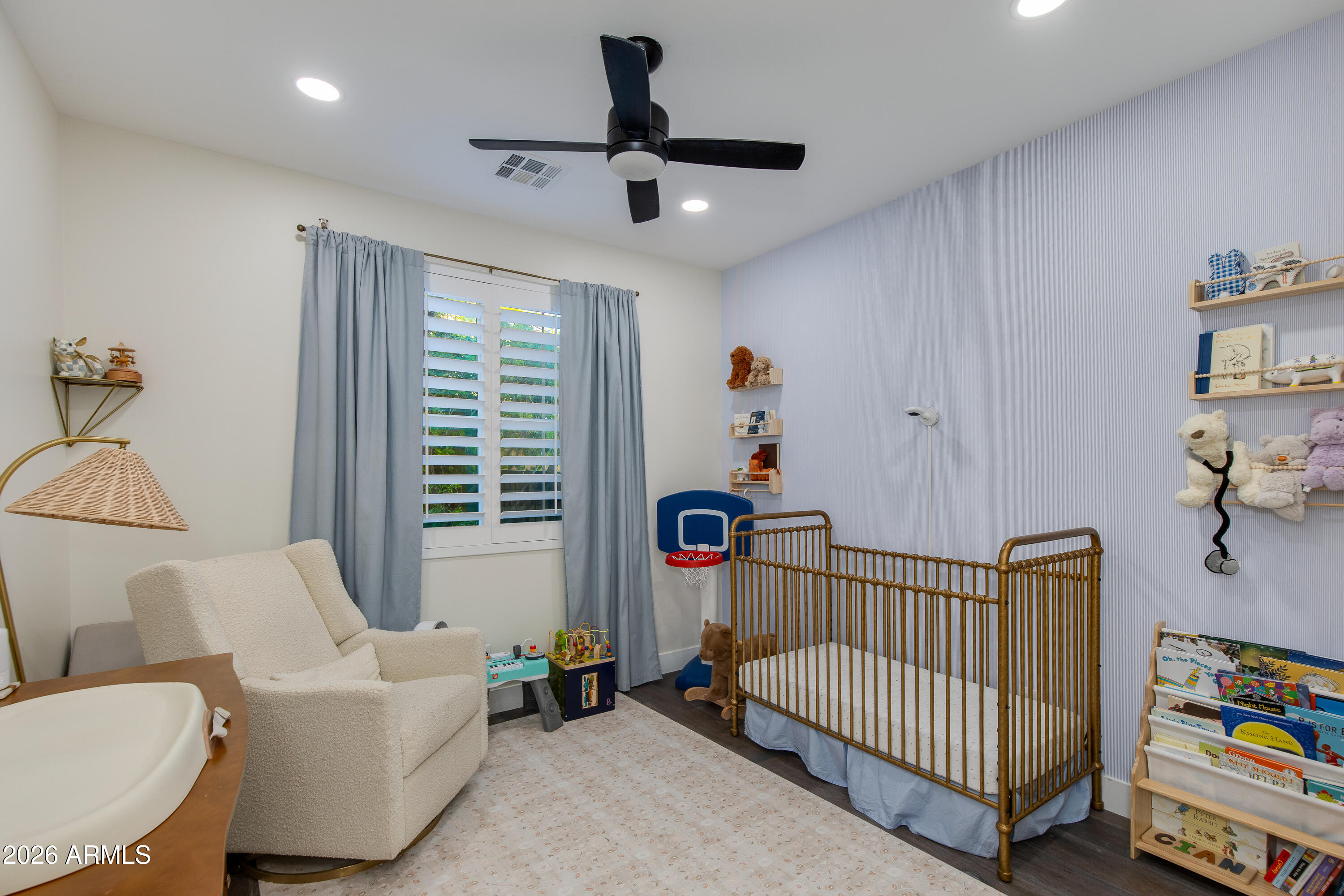 3247 East Sells Drive Phoenix, AZ 85018 - Photo 15 of 26 Bed 3