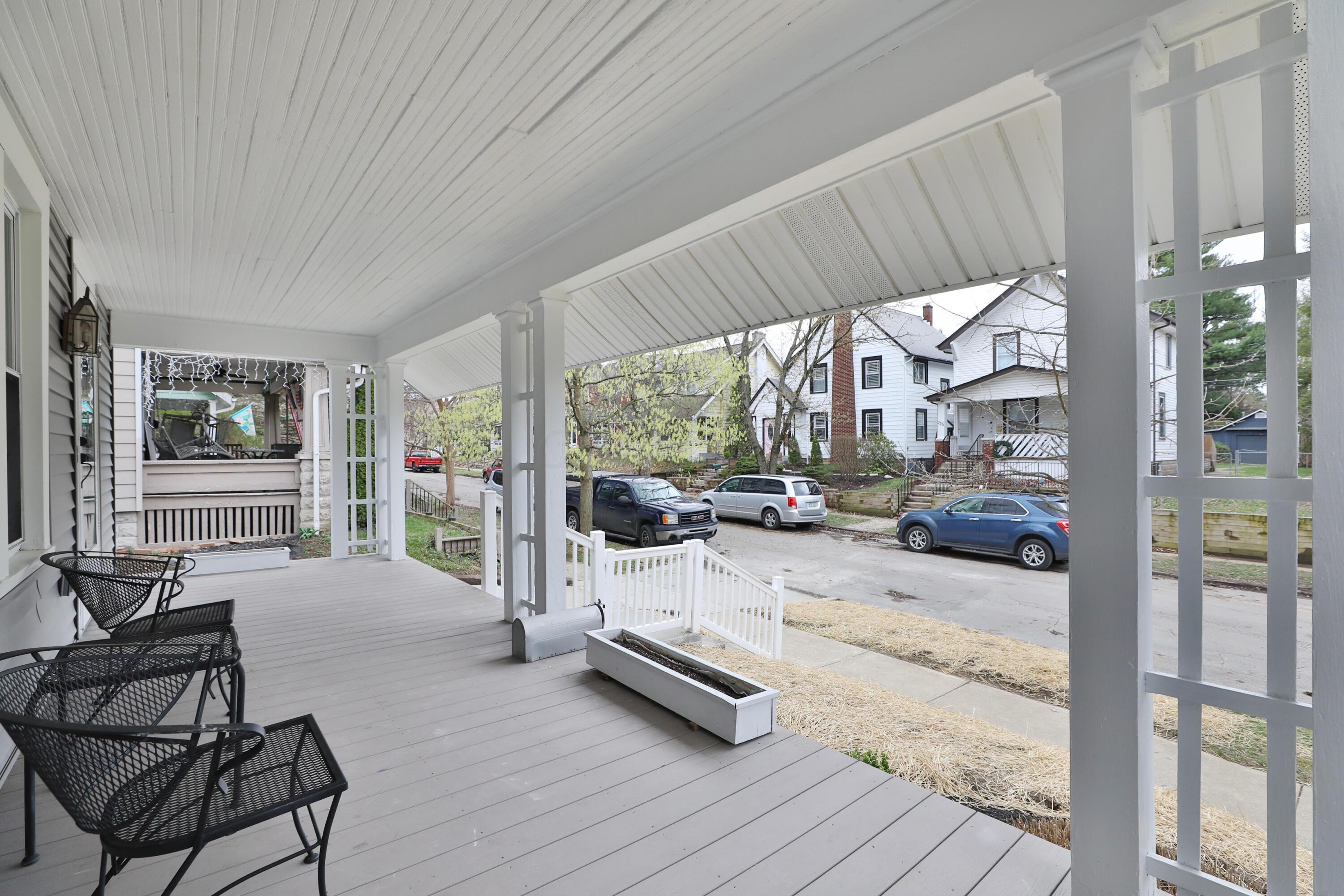 326 Tibet Road Columbus, OH 43202 - Photo 6 of 51 326-Tibet-05