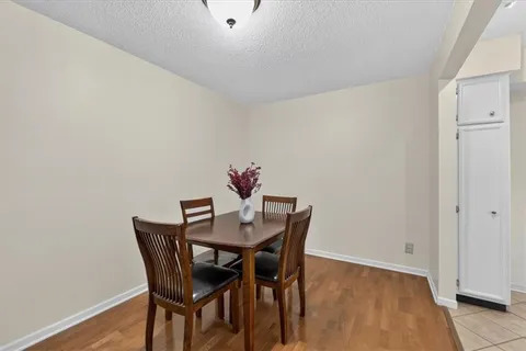$169,900 | 3608 Gillham Road, Unit 26, Kansas City, MO 64111