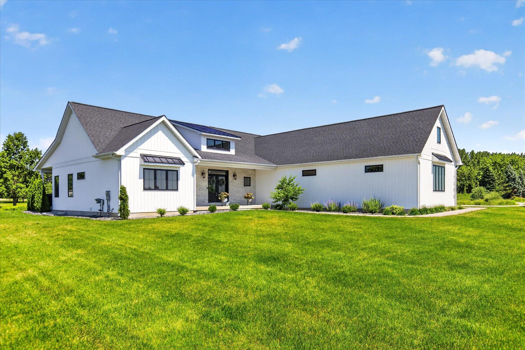 7486 Michigan Road Bay City, MI 48706 - Photo 2 of 81 Gallery Image 2