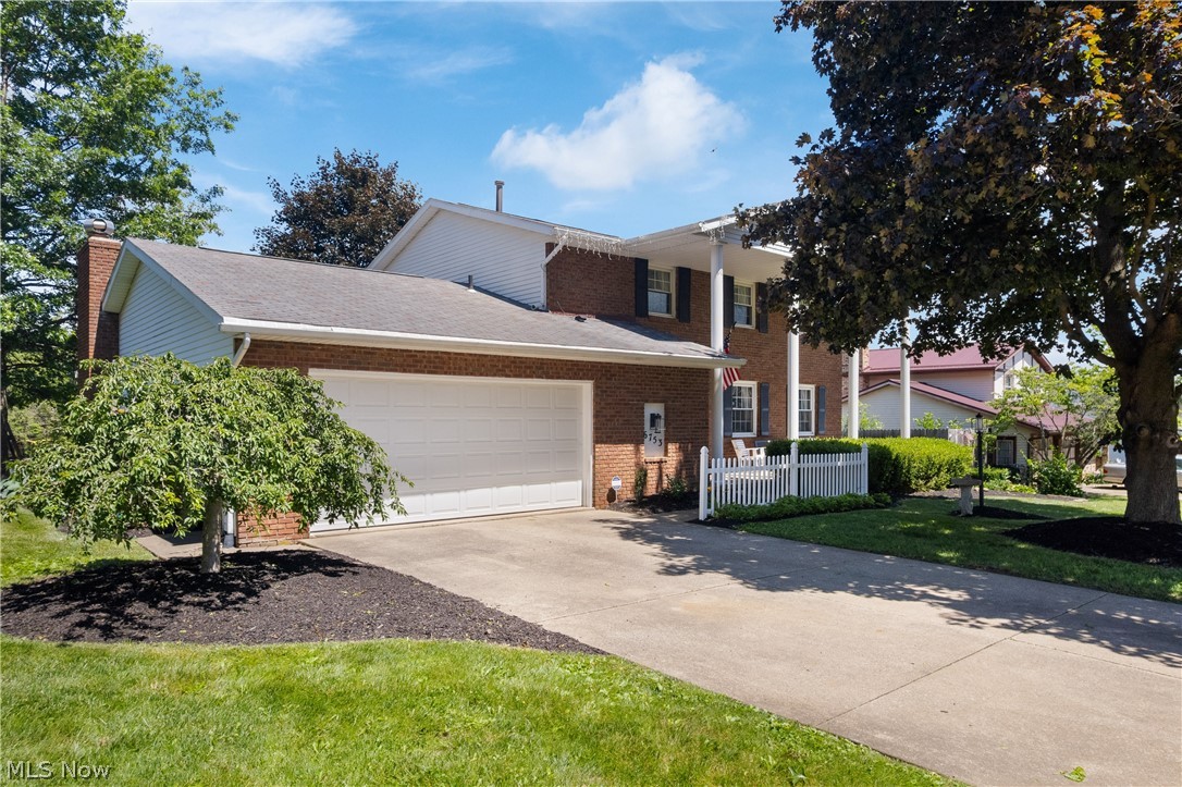 6753 Firestone Road Northeast Canton, OH 44721 - Photo 3 of 38